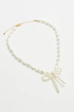 Bow Pearl Necklace*Garage Clothing Sale