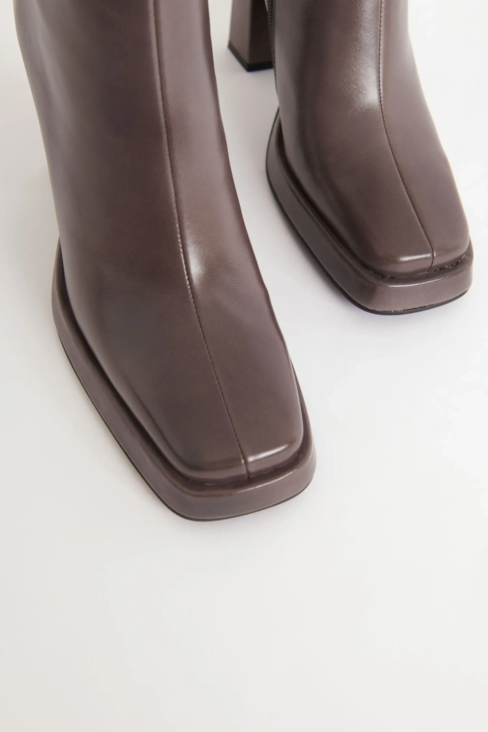 Jeffrey Campbell Maximal Boot*Garage Clothing Discount