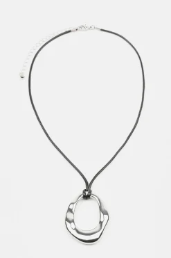 Oval Pendant Necklace*Garage Clothing Online