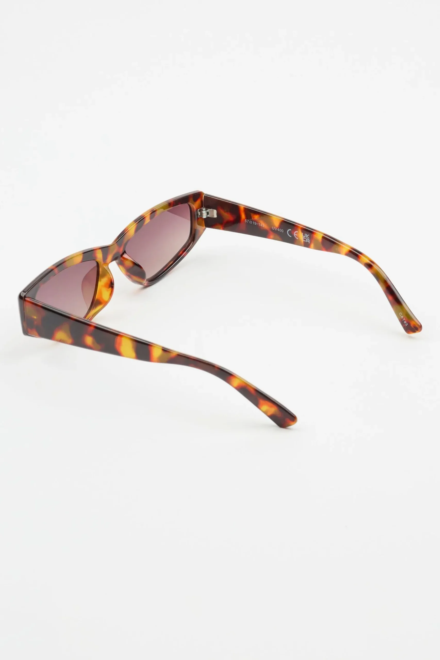 Slight Cateye Sunglasses*Garage Clothing Discount