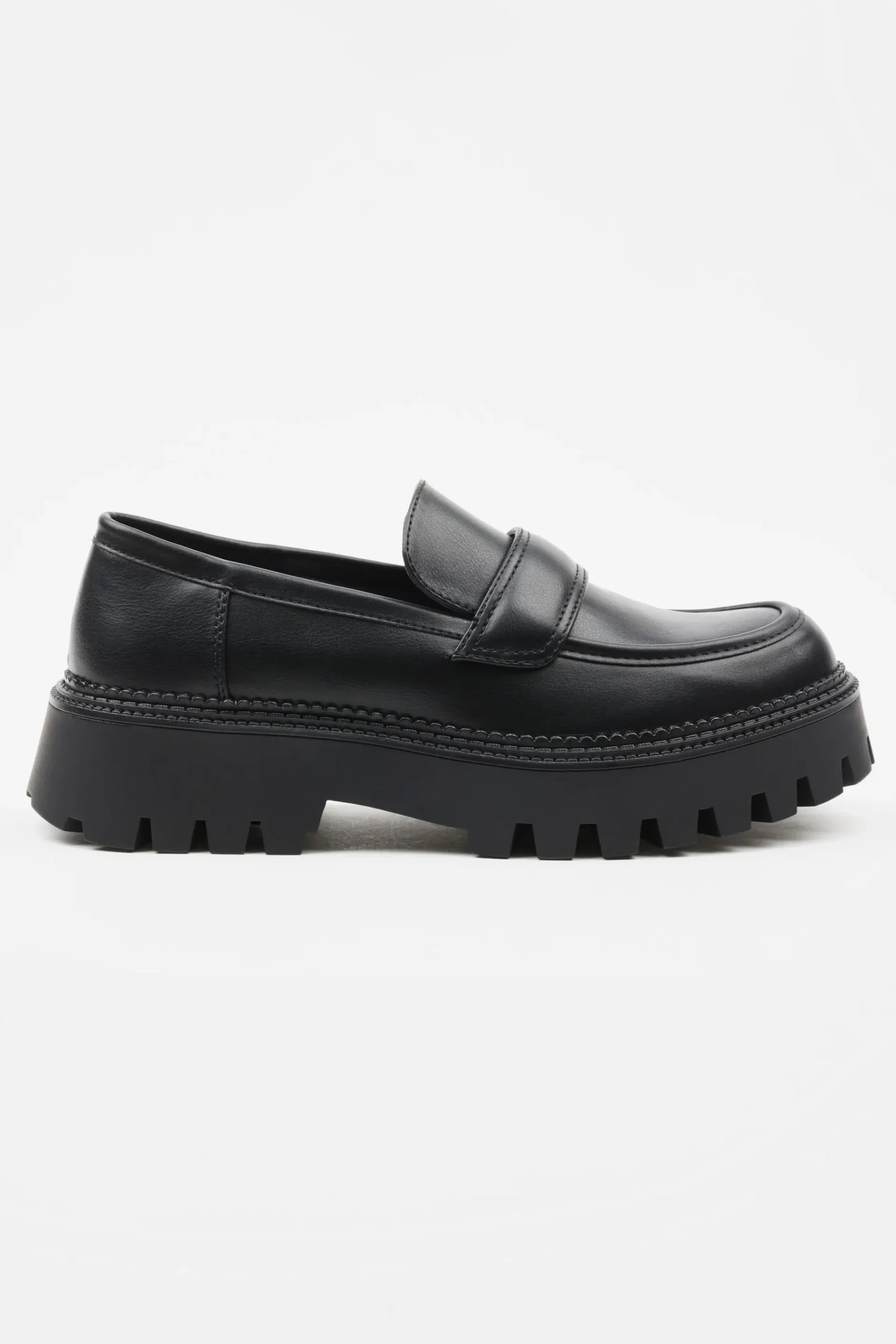 Steve Madden Baker Platform Loafers*Garage Clothing Clearance