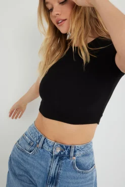 Stormi Tee*Garage Clothing Store